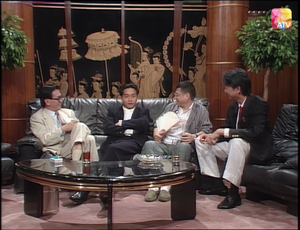 蔡澜、黄霑、倪匡在1989年至1990年主持过两季《今夜不设访》，访问过张国荣、周润发等多位巨星。