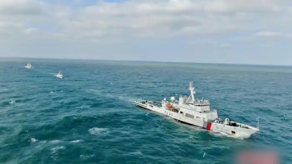 福建海事開展台灣海峽中部專項執法暨搜救演練。 中新社