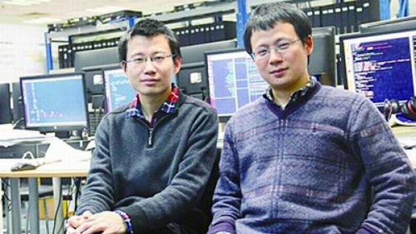 陳雲霽(右)、陳天石(左)兄弟合照。