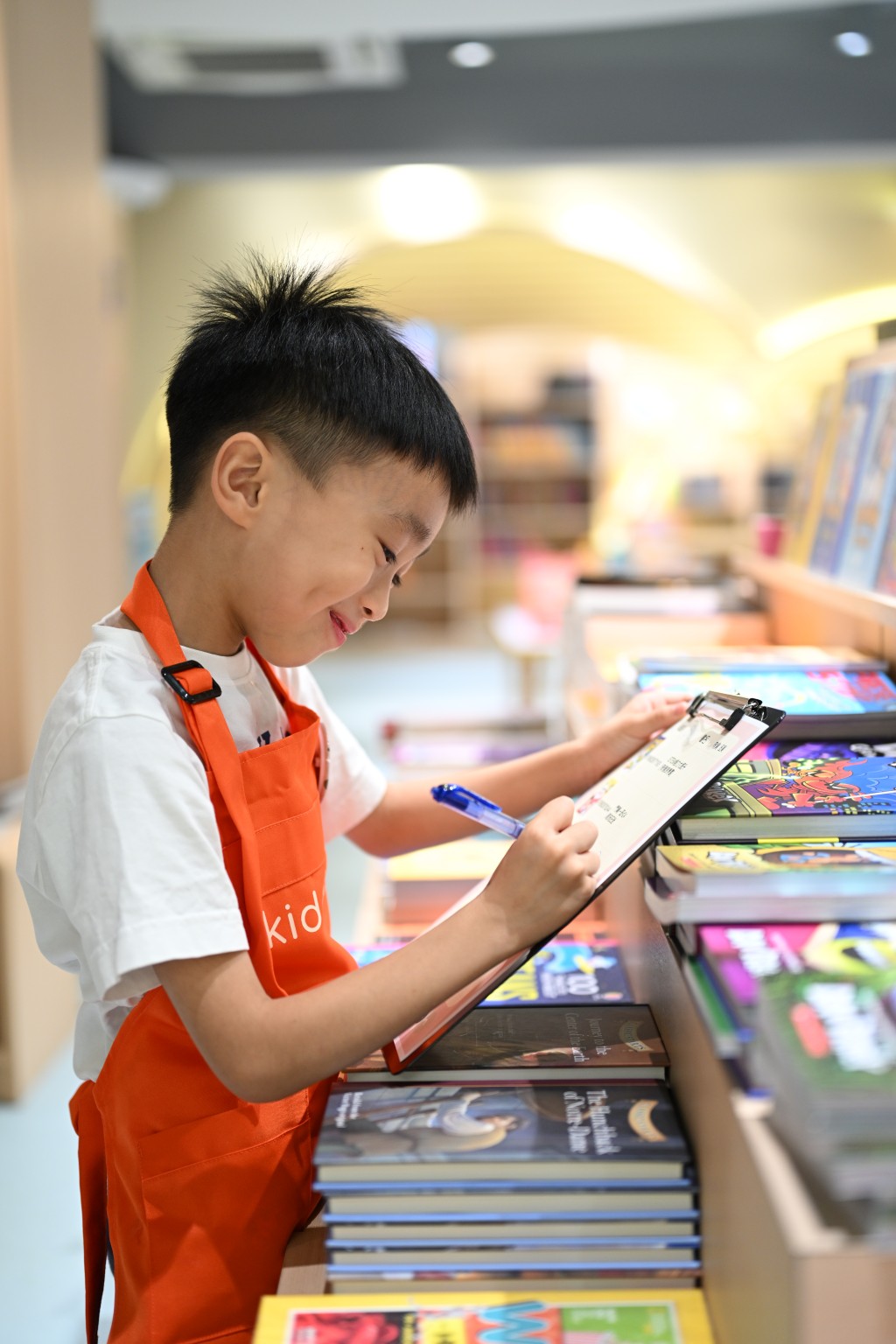 書店小店長要學點貨！（圖片來源：Kiddyland）