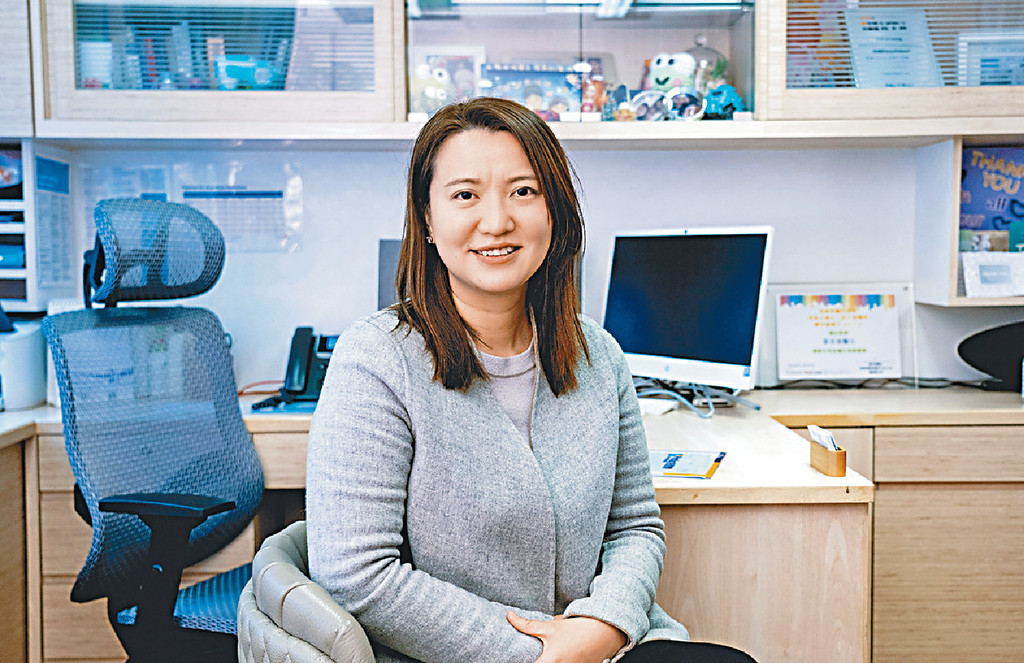 ■精神科專科黃璐璐醫生說每年都有不少DSE考生因感到情緒抑鬱來求助的。