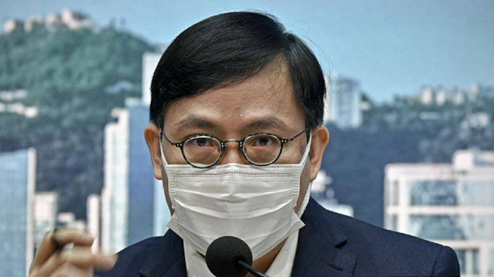 歐家榮指昨天當局公布的10幢強檢大廈中,在過去7日便有逾50宗確診個案。資料圖片