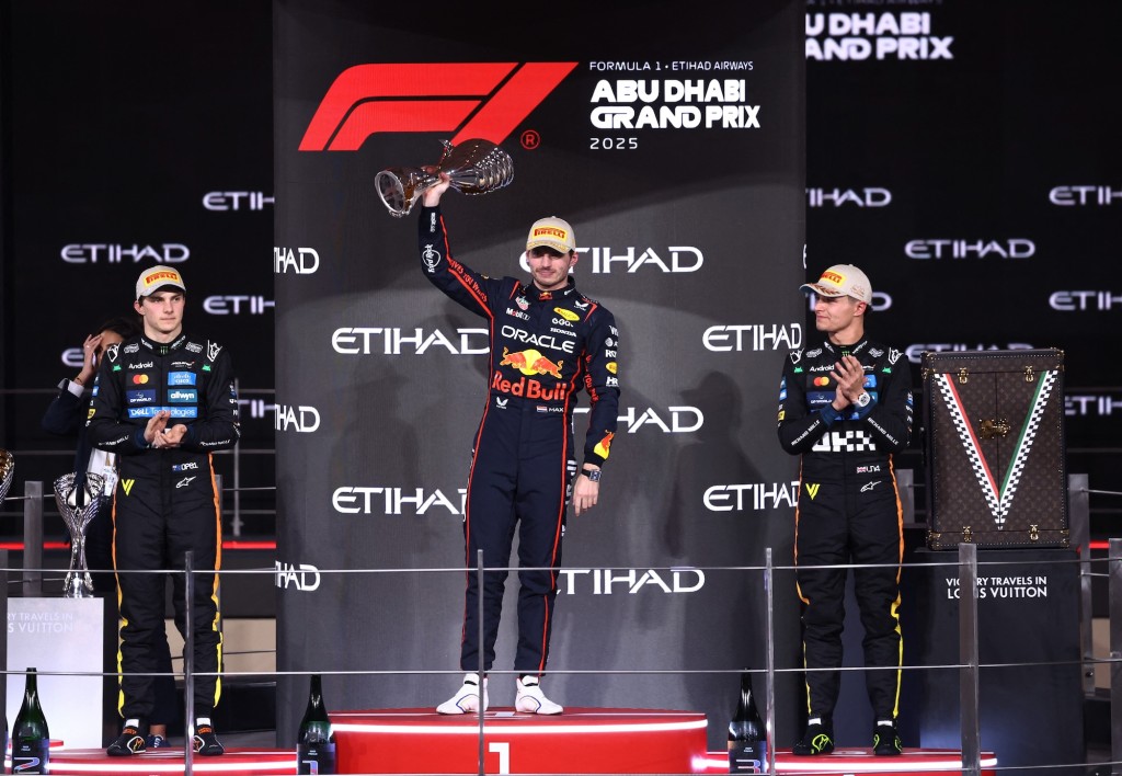 韦斯塔潘阿布扎比站封王。路透社