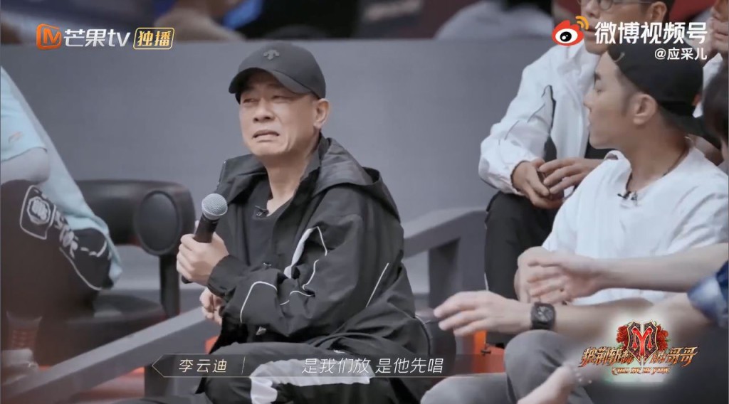 谁先唱把小春弄迷糊了。