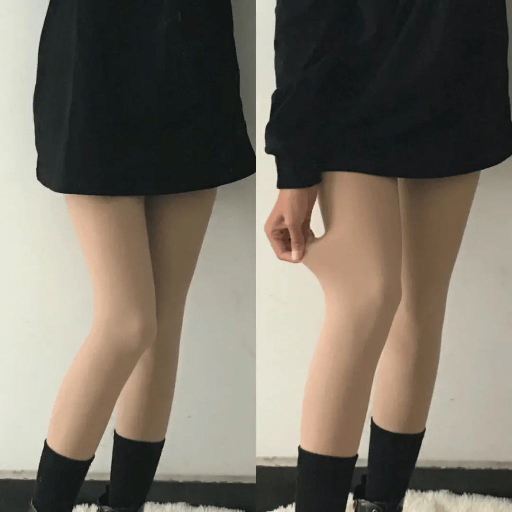 光腿神器，指的是类似打底裤的丝袜，因其与皮肤颜色相近，穿上后从远处看如同裸露著双腿，因此被网友称为「光腿神器」。