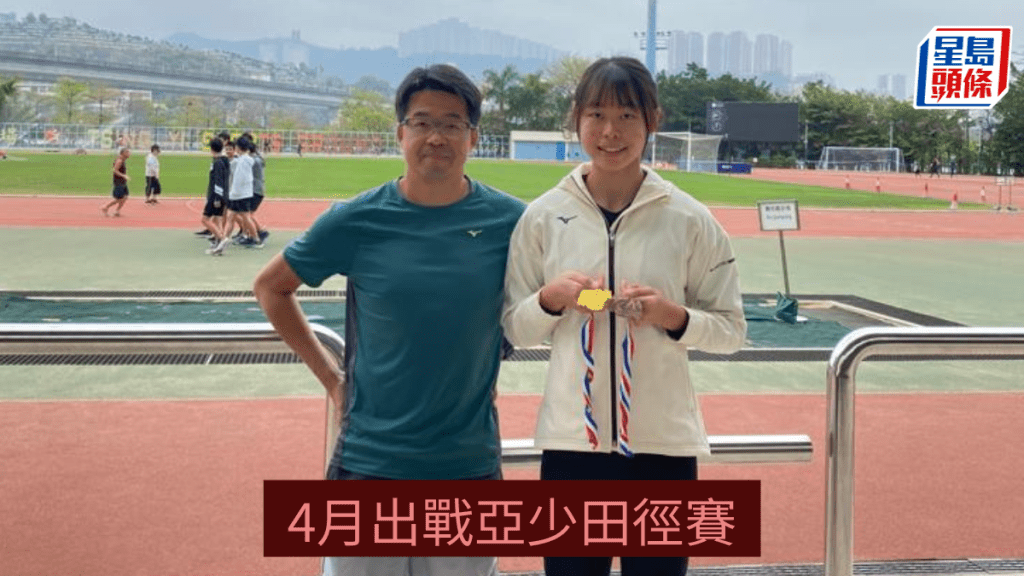 張建勳教練指導李紫桃落力訓練。 受訪者圖片