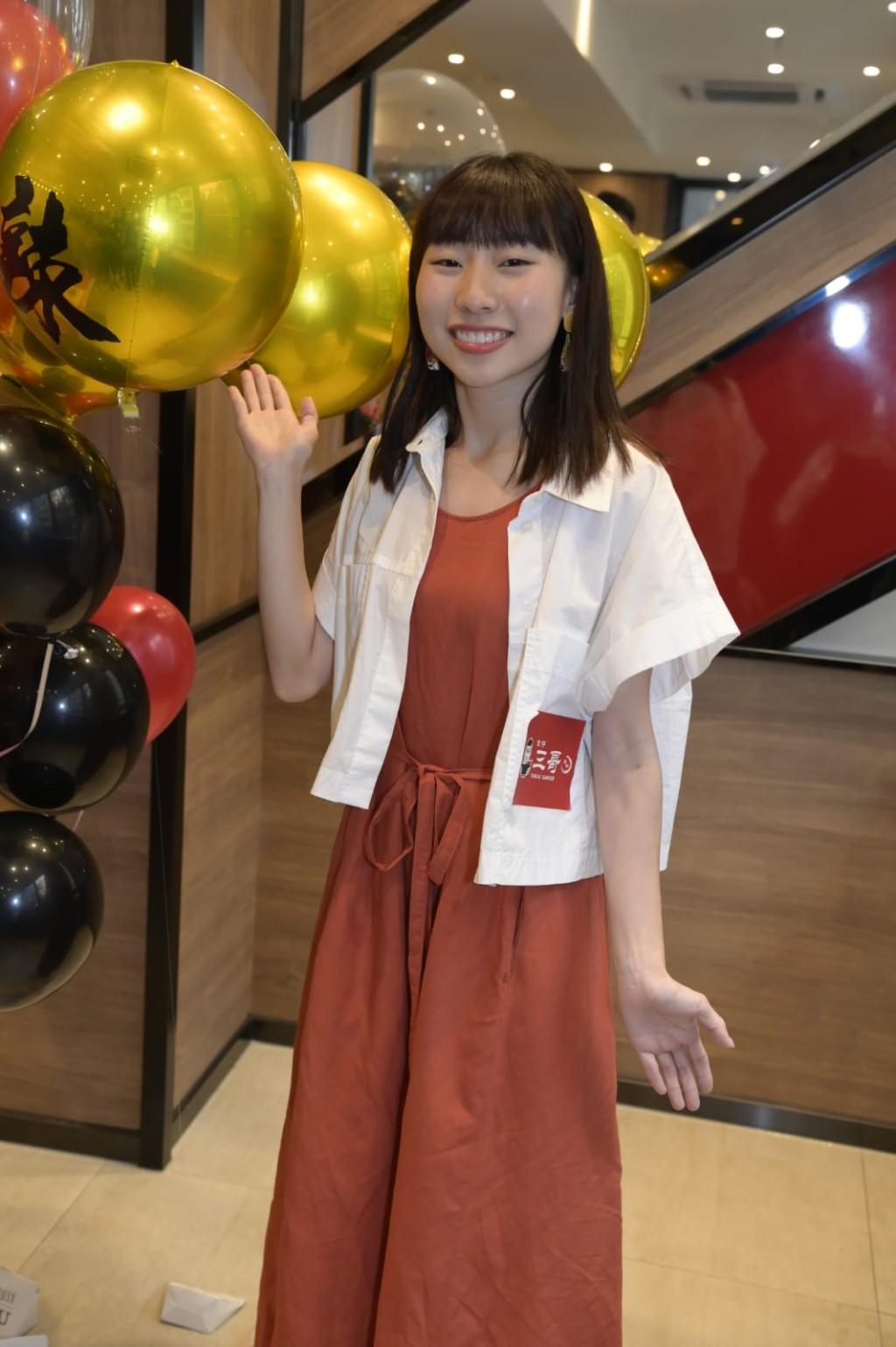 麗英
