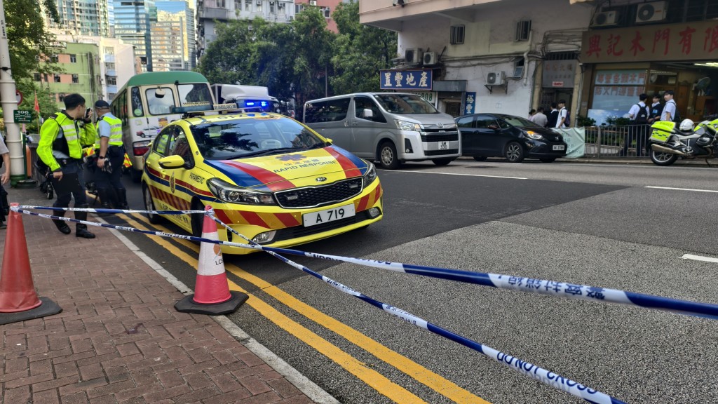 警方封鎖現場調查。 警方封鎖現場調查。