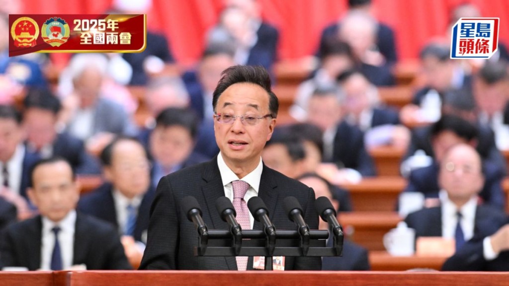 屠海鳴在全國政協第3次全體會議上發言。新華社