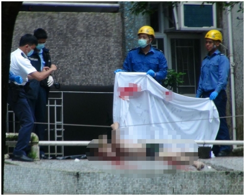 救護員經檢驗後證實男事主不治。林思明攝