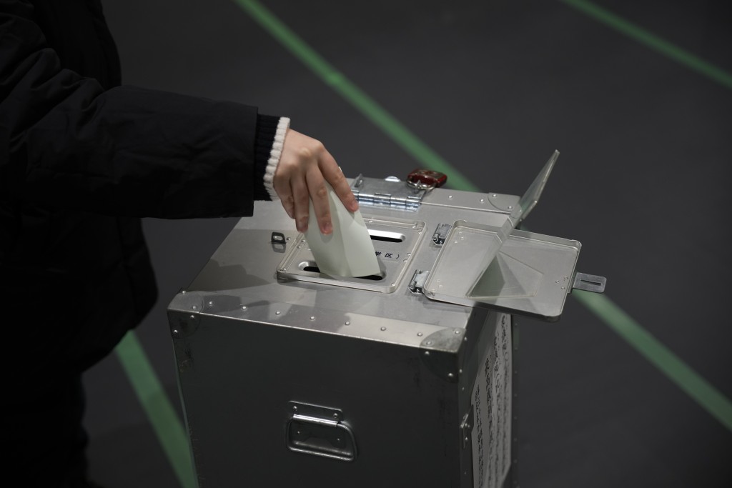 日本今日舉行眾議院大選。美聯社