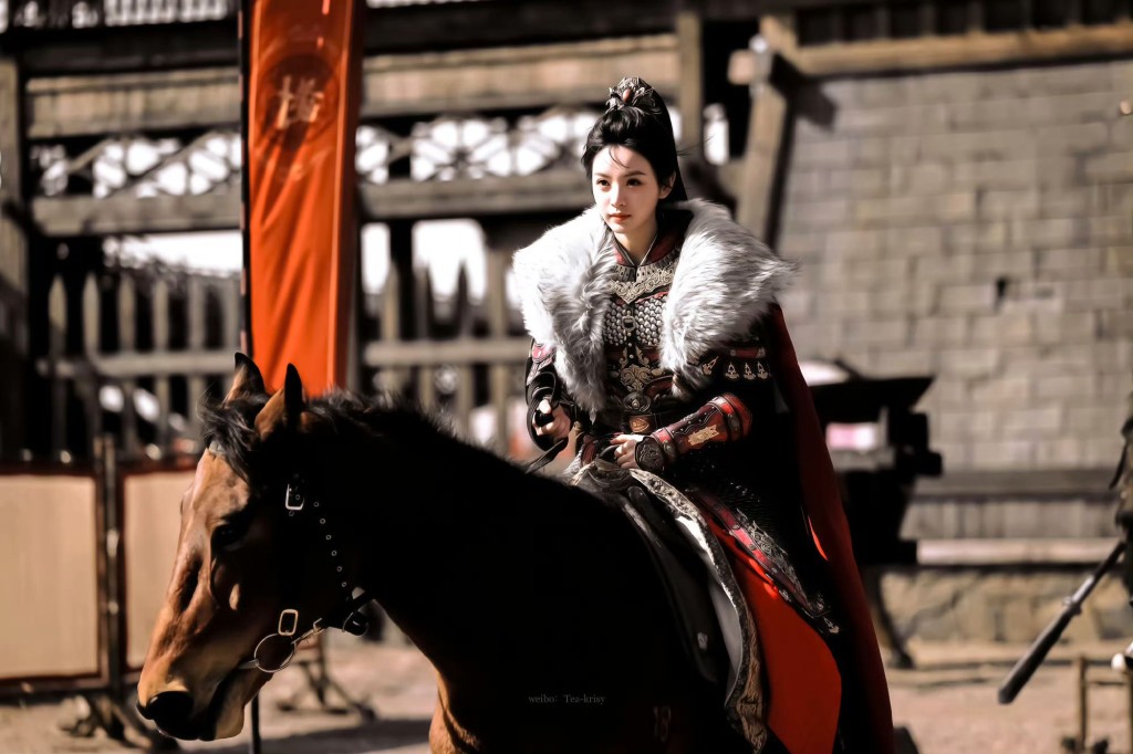 《逐玉》的妆造尽显用心。