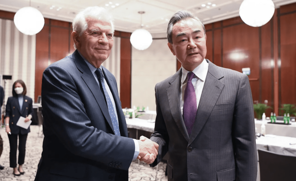 新華社
