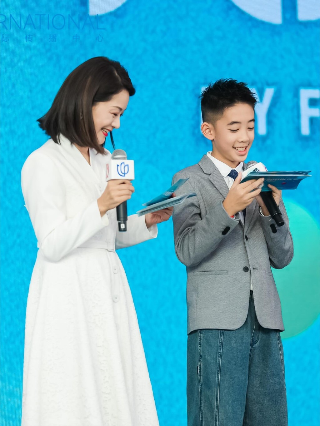 陳小春的12歲兒子陳昊廷Jasper擔任頒獎禮司儀。 陳小春的12歲兒子陳昊廷Jasper擔任頒獎禮司儀。