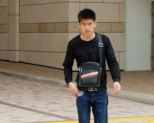 被禁錮的內地男子馬清華，今早出庭作供。黃梓生攝