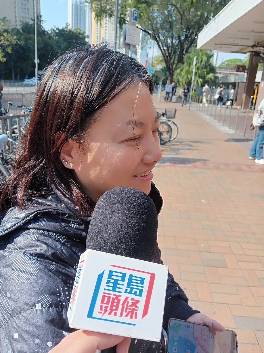 蔡小姐一家上廣州，帶兒子食聖誕大餐。