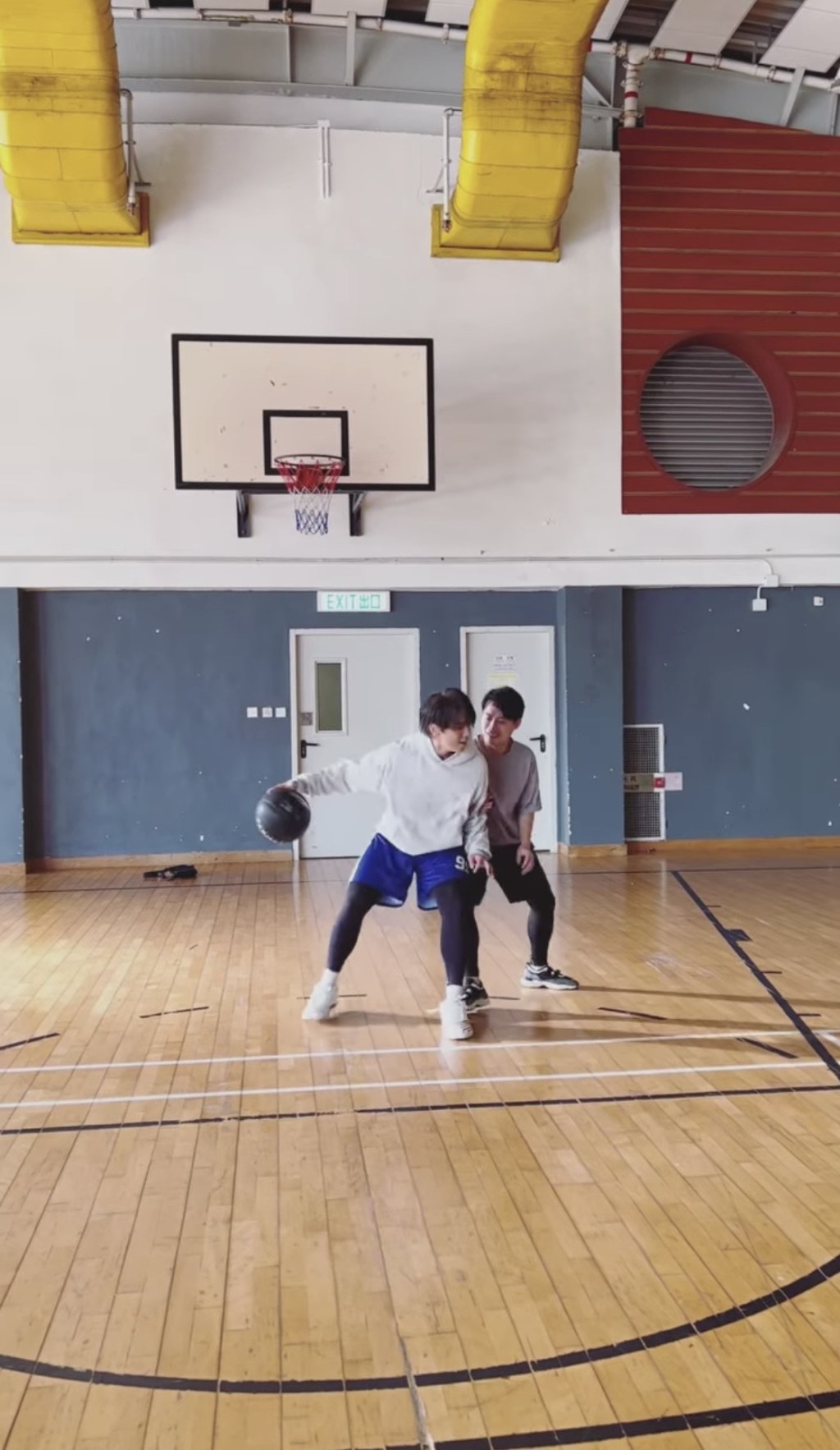不過髮型師也有出力搶波。