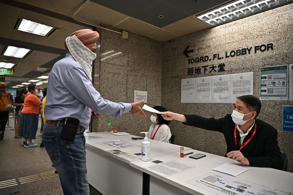 進入政府轄下大部分場所,包括醫管局醫院、食環署街市等須用「安心出行」。