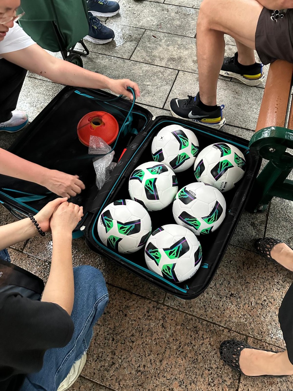 (图片来源:受访者提供) (图片来源:受访者提供)