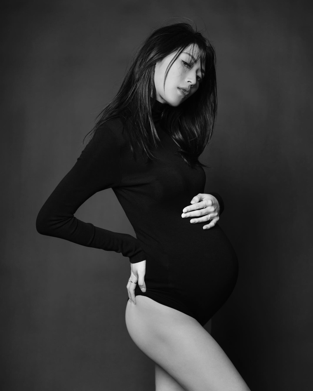 懷孕36周的連詩雅又晒孕照！