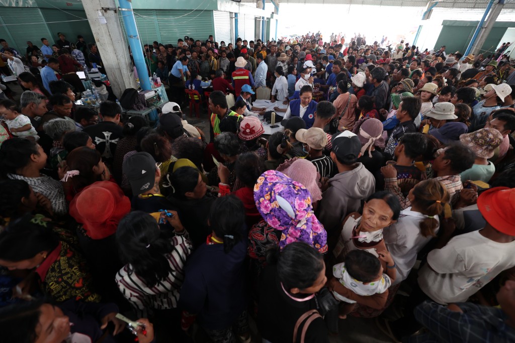 泰柬邊境衝突導致數十萬人撤離家園。新華社