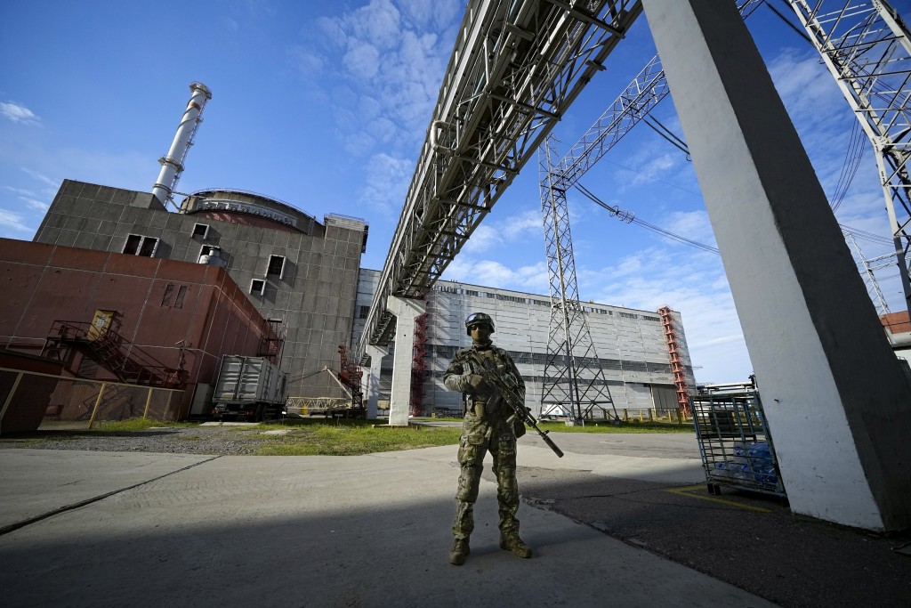 扎波羅熱核電站是歐洲最大核電廠之一。AP