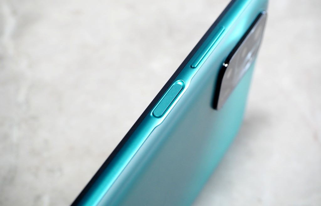 入門5G機清一色用上整合指紋解鎖的開關掣，Redmi Note 10 5G也不例外。