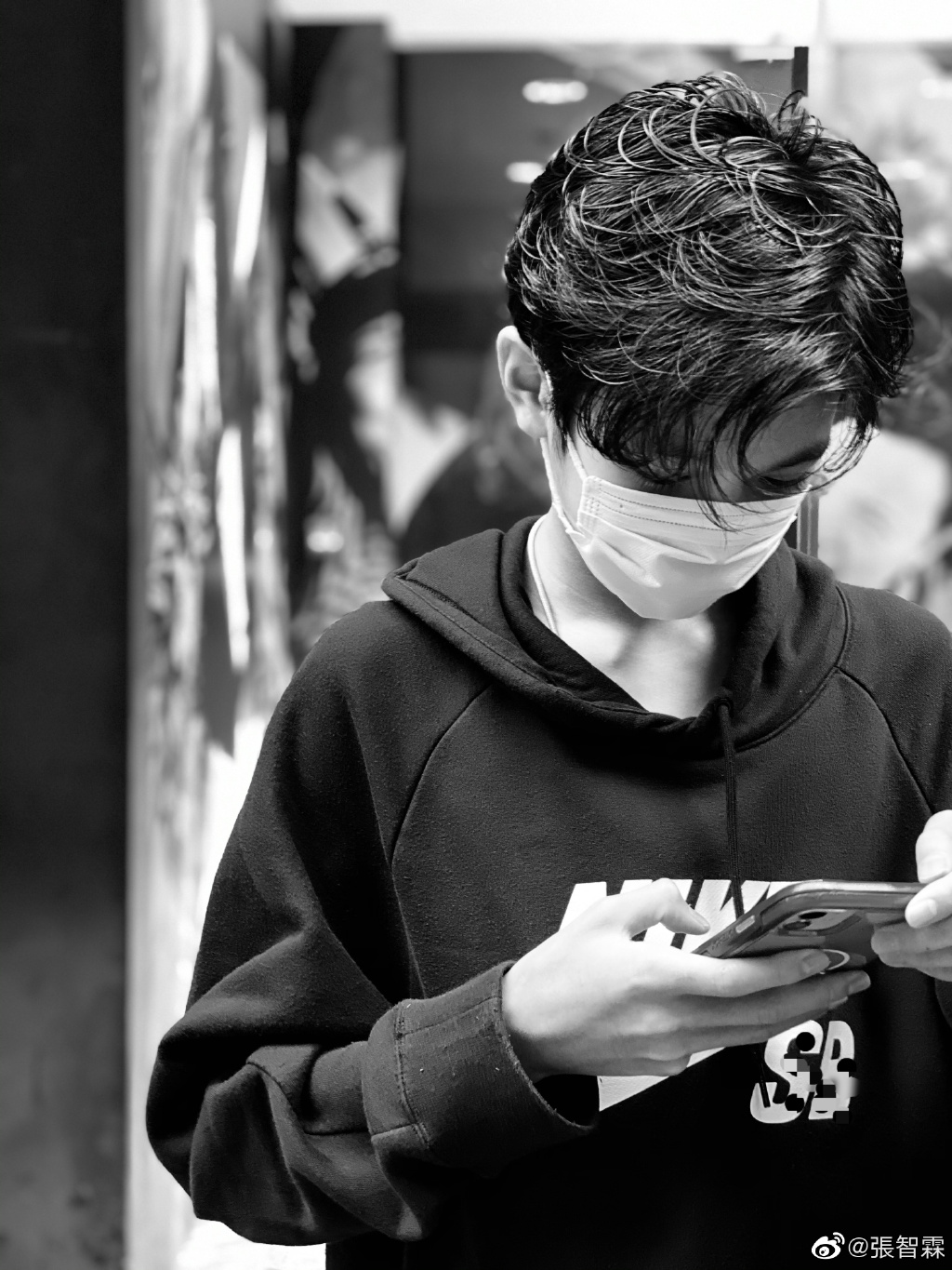 張慕童名字包含「童言無忌」和「童叟無欺」意思。