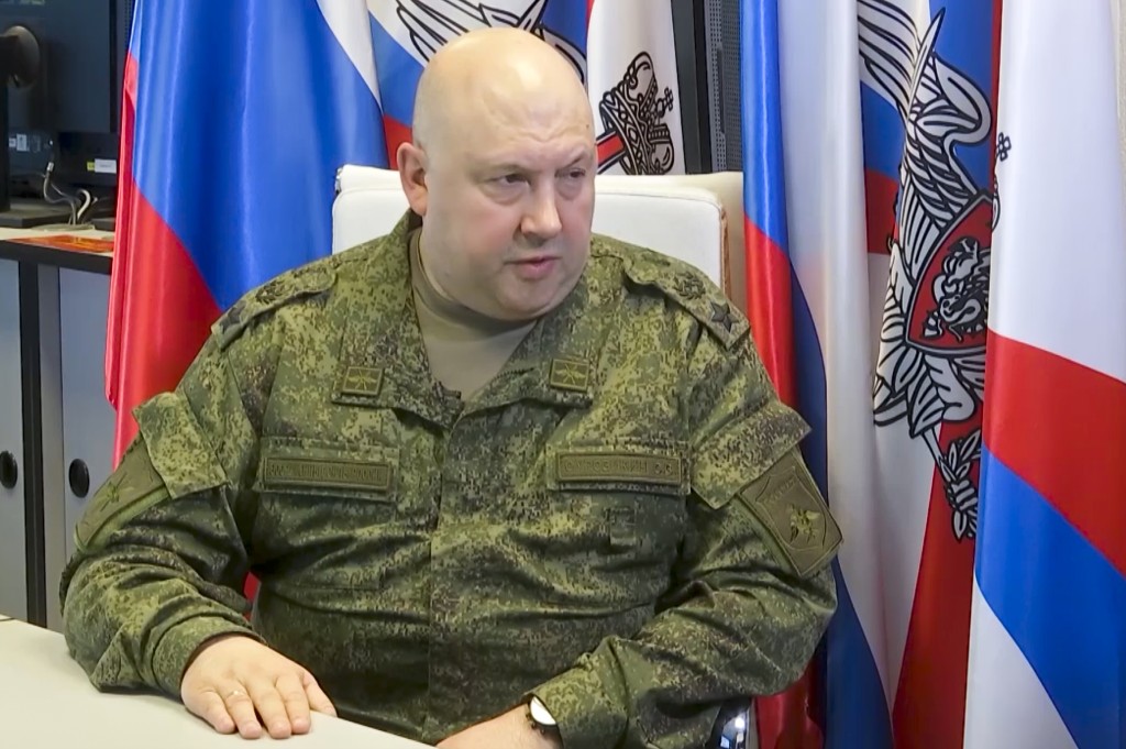 俄罗斯特种军事行动区联合部队指挥官谢尔盖将军指俄军在赫尔松地区“非常困难”。AP