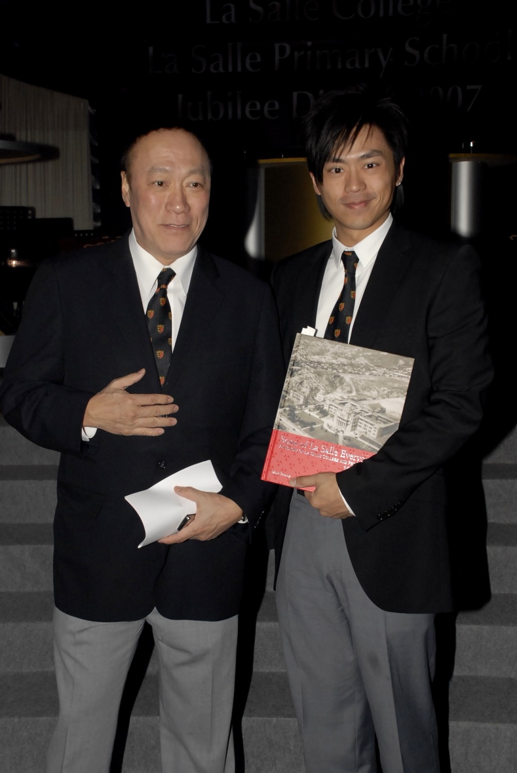 陈欣健曾与同是喇沙校友的森美主持喇沙校友活动，两代金牌司仪合体。