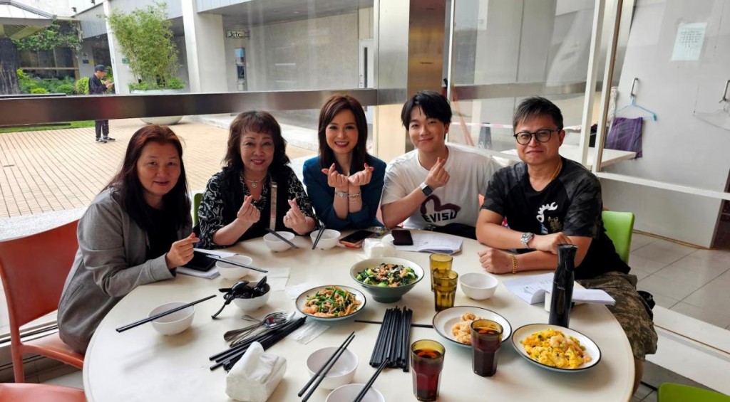 樊亦敏在TVB人緣極佳! 樊亦敏在TVB人緣極佳!