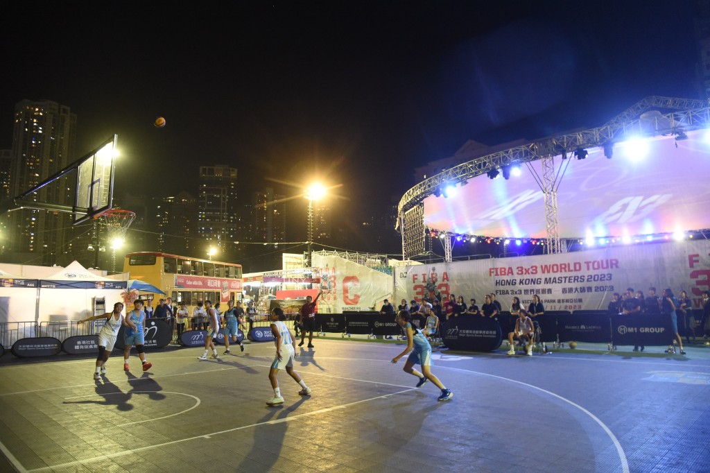 3×3Village搭建兩個標準的三人籃球 場，歡迎各路高手切磋。