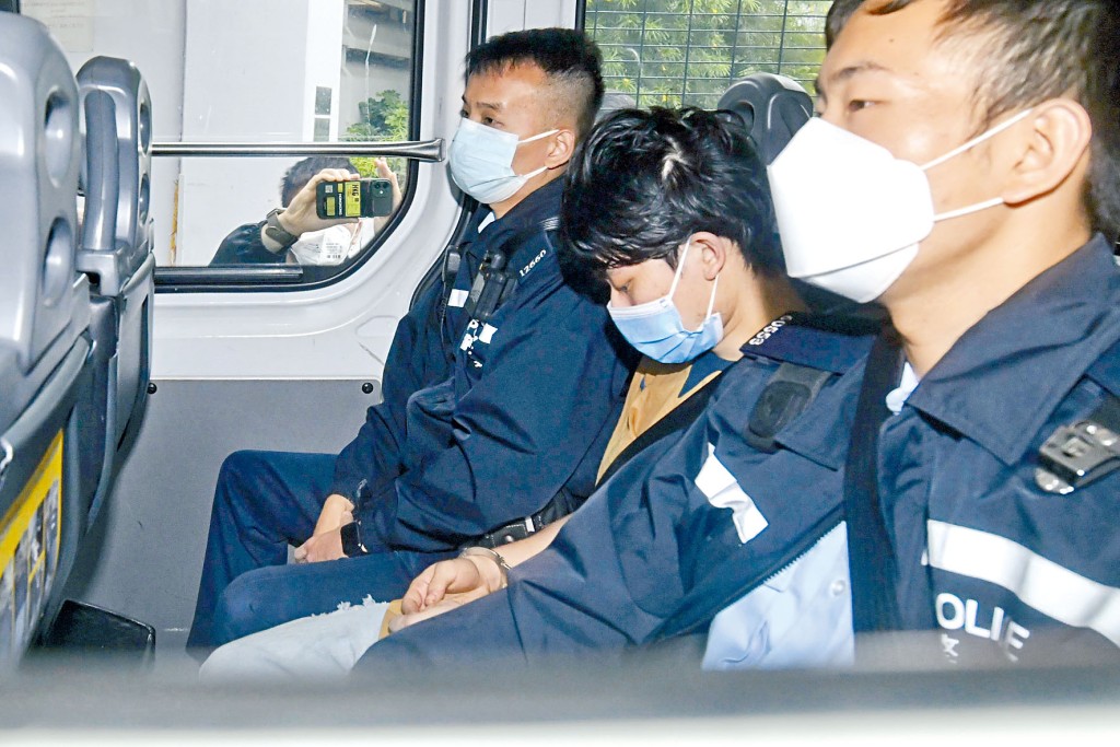 二十五歲被告吳家聲昨提堂後不准保釋，須還柙候審。