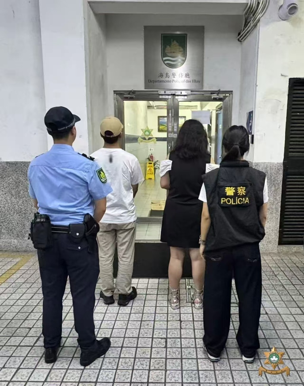 于澳门被捕的两名内地男女。澳门治安警图片