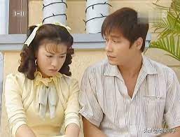 26歲：2001年阿佘在《七姊妹》中飾演黃玉簪。