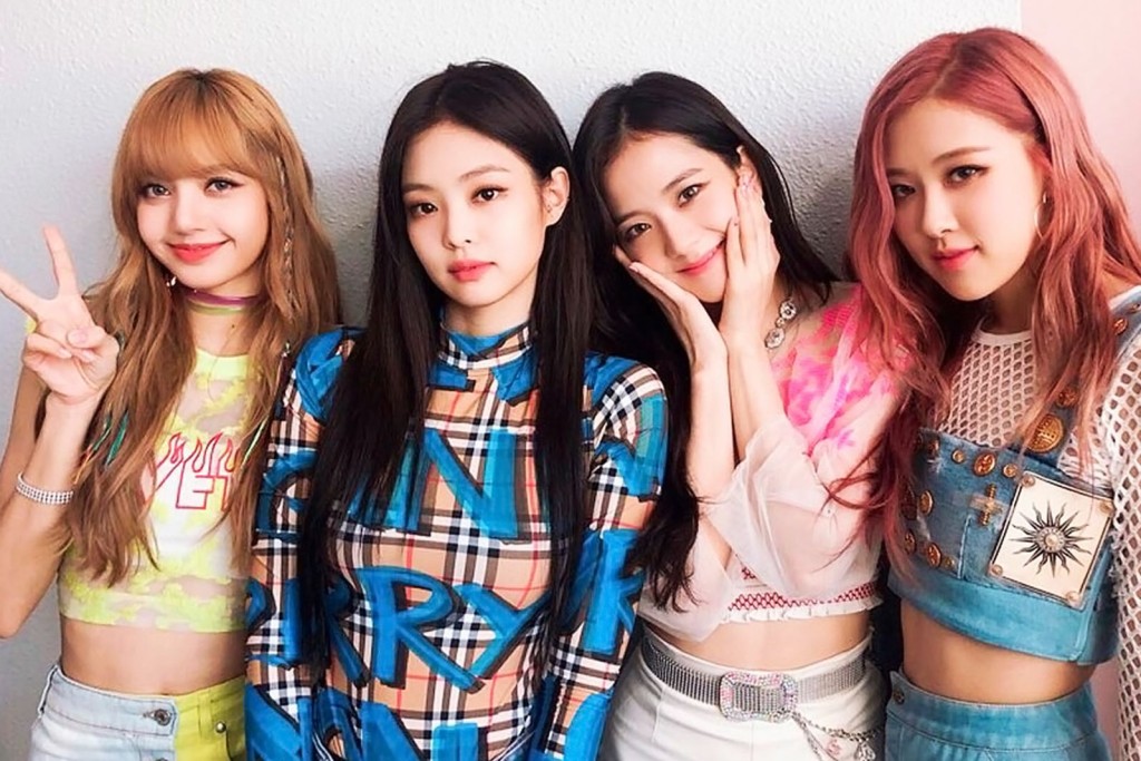 Day自言後悔話自己似BLACKPINK的Jennie(左二)和Lisa(左一)。 Day自言後悔話自己似BLACKPINK的Jennie(左二)和Lisa(左一)。