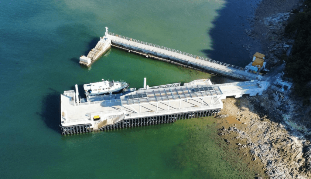 荔枝莊碼頭工程已進入最後階段，預計2025年年底啟用。政府文件