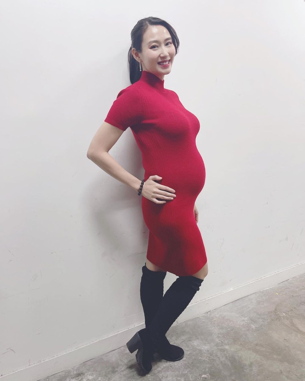 Xenia不時在IG分享懷孕情況。