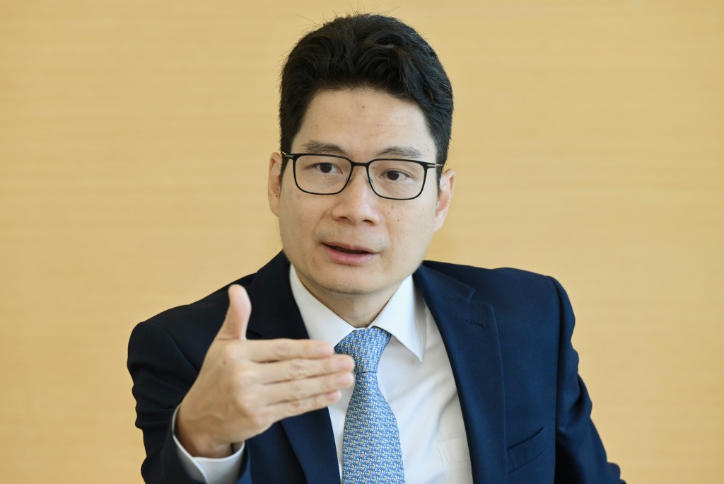 陳浩濂強調，政府會以開放態度聽取各方意見，研究如何豐富相關處理工具。資料圖片