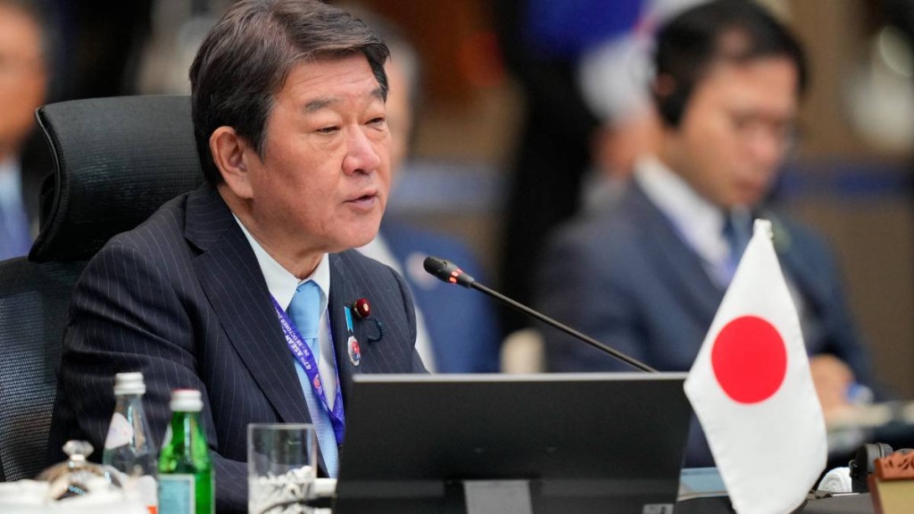 日本外长茂木敏充指已强烈要求中国就「斩首论」作回应。路透社