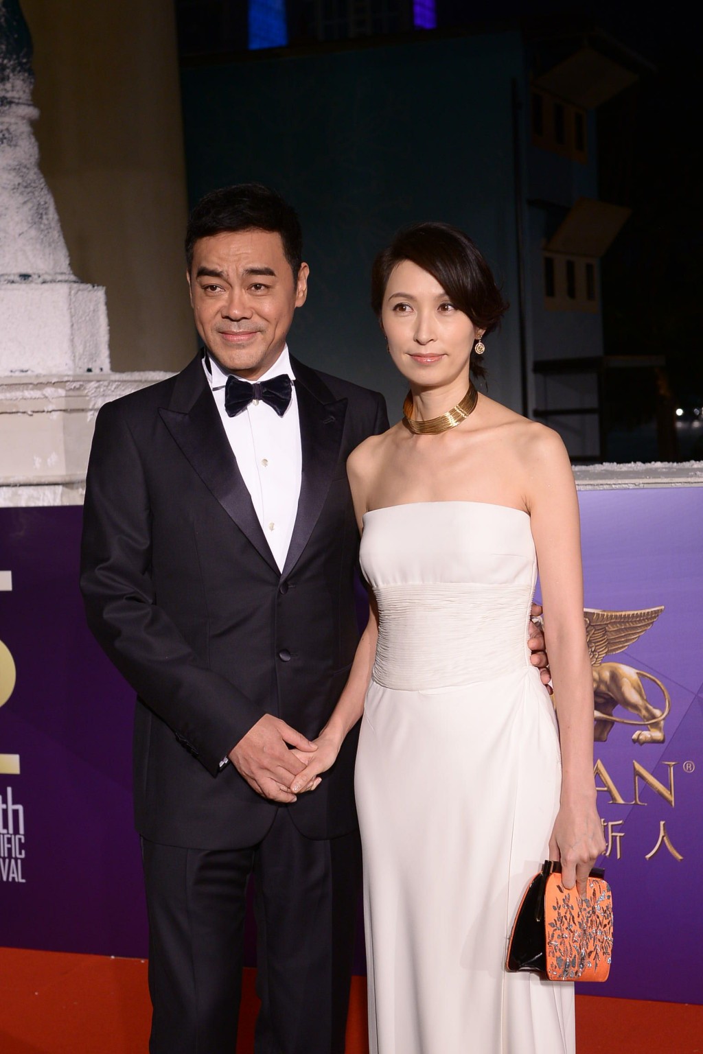 郭蔼明与刘青云于1998年结婚后，减少幕前演出，至近年才偶然以夫妻档接广告，过下戏瘾。