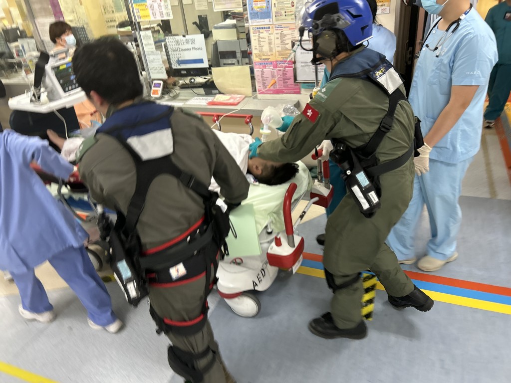 男子送院時已回復清醒。 男子送院時已回復清醒。