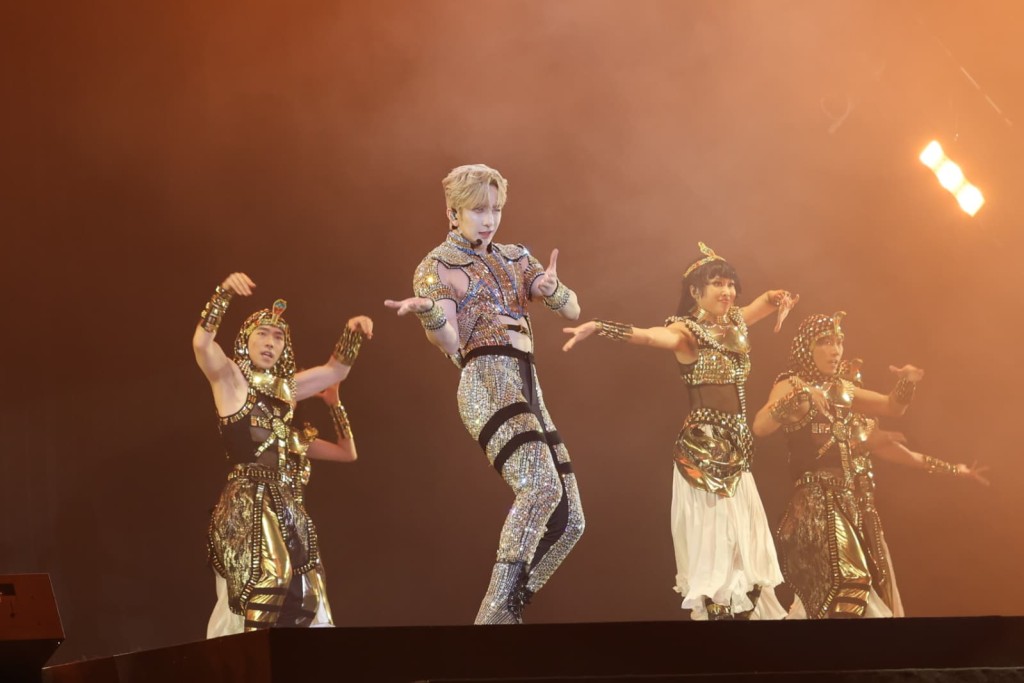 跳唱歌曲包括《Heartbreaker》、《EGO》及《ON》。 跳唱歌曲包括《Heartbreaker》、《EGO》及《ON》。