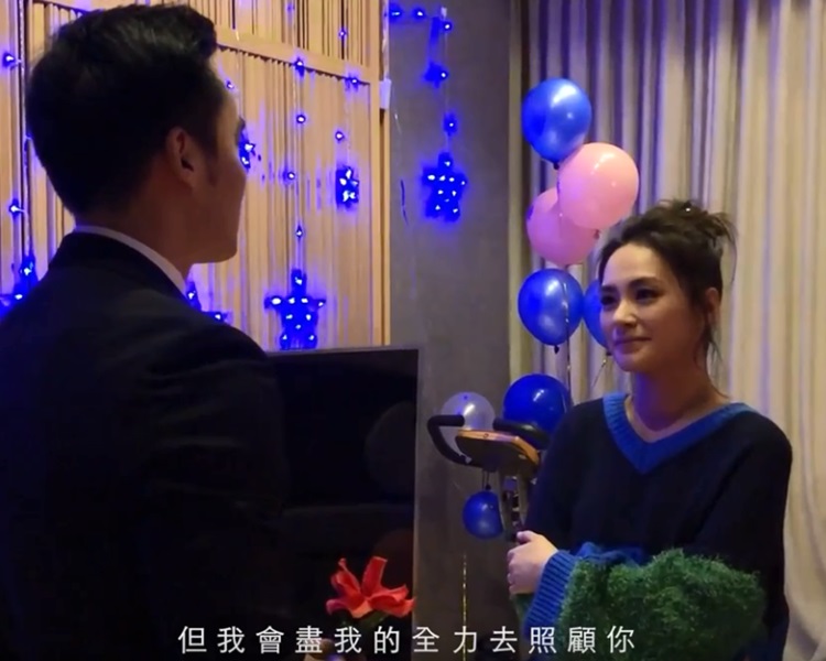 賴弘國向阿嬌求婚。