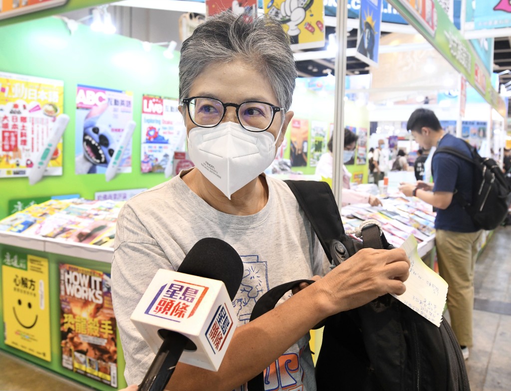 錢婆婆每年都有到來書展。何君健攝 錢婆婆每年都有到來書展。何君健攝