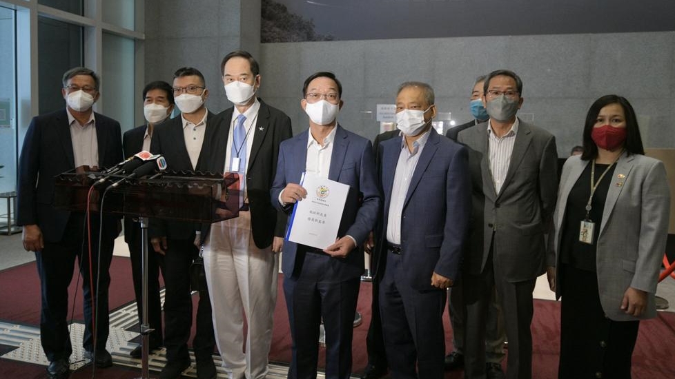 新界鄉議局今日與特首李家超會面，就新一份《施政報告》提交建議書。