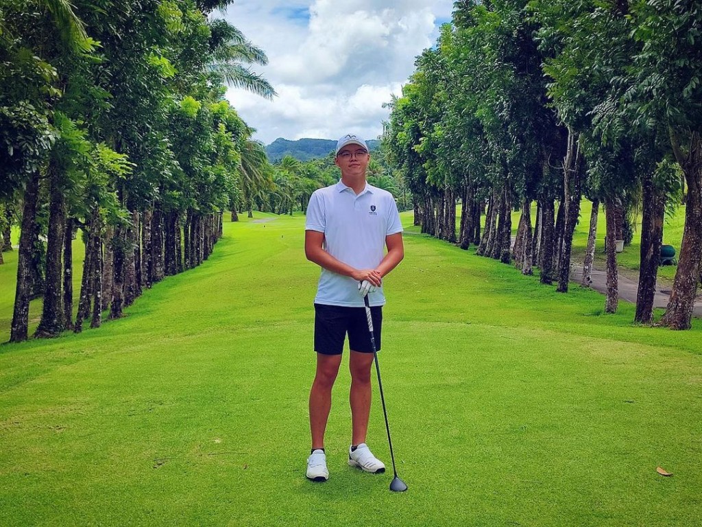 林浩賢最近轉打高爾夫球。