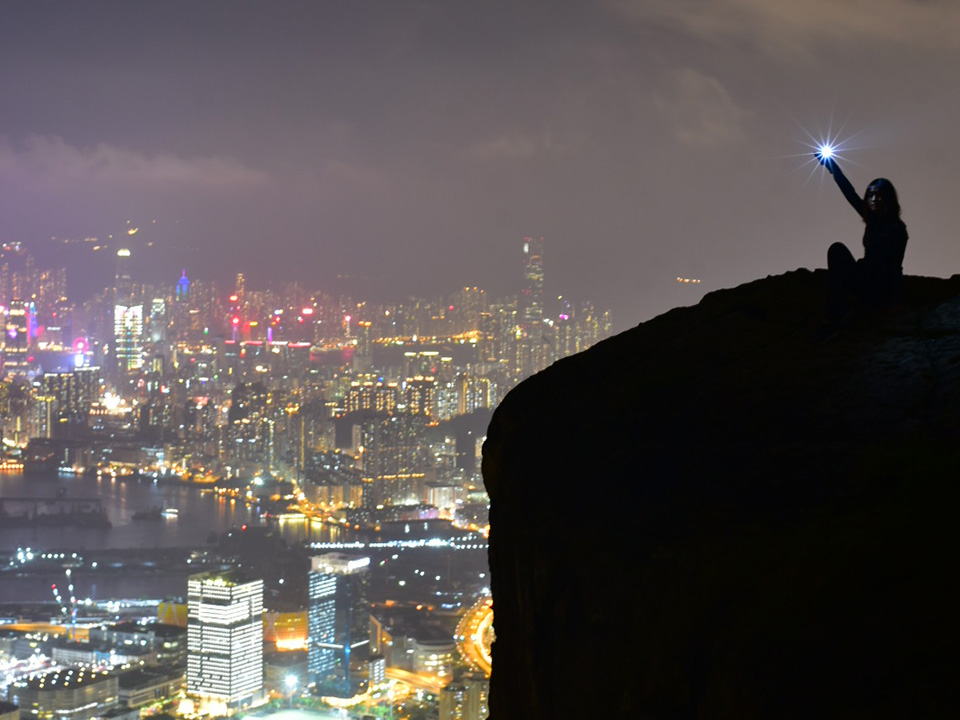 香港的璀璨夜景世界聞名，曾被評為「世界三大夜景」之一。（香港旅遊發展局）