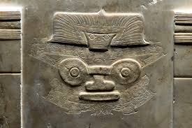 良渚遗址神徽「神人兽面纹」。