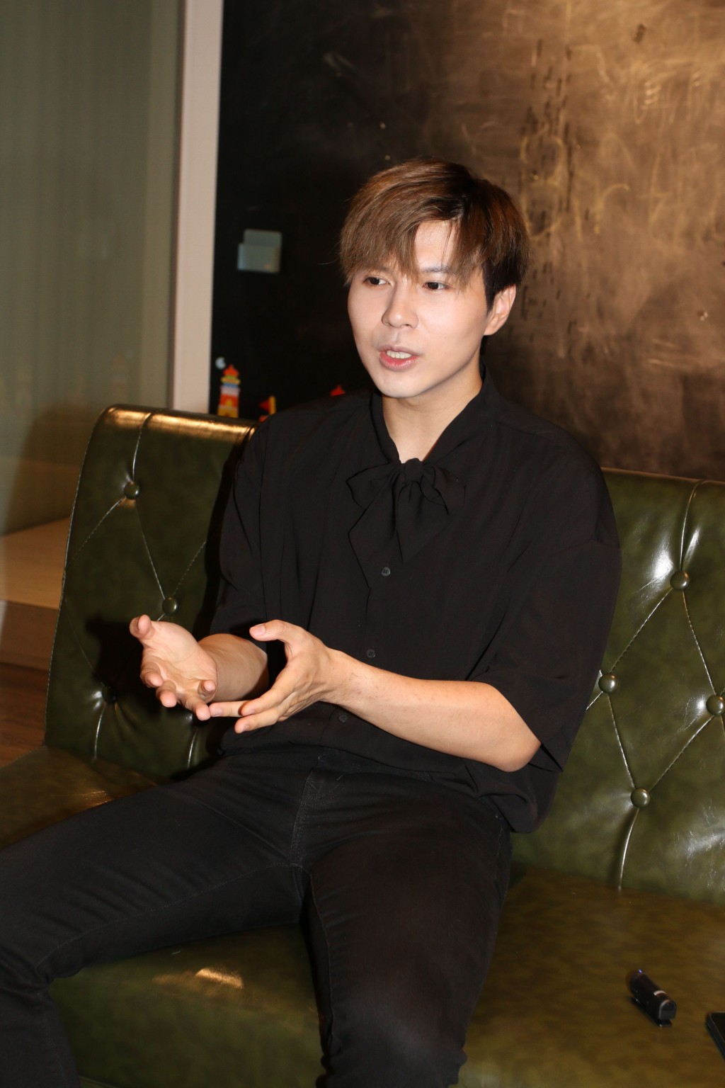 細貓無論唱歌、跳舞定作曲都有一定能力。